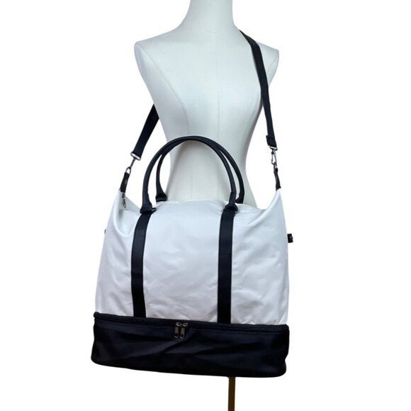 DSW Women’s White & Black Handles & Adjustable Strap Expandable Tote Bag Size XL - Picture 1 of 10
